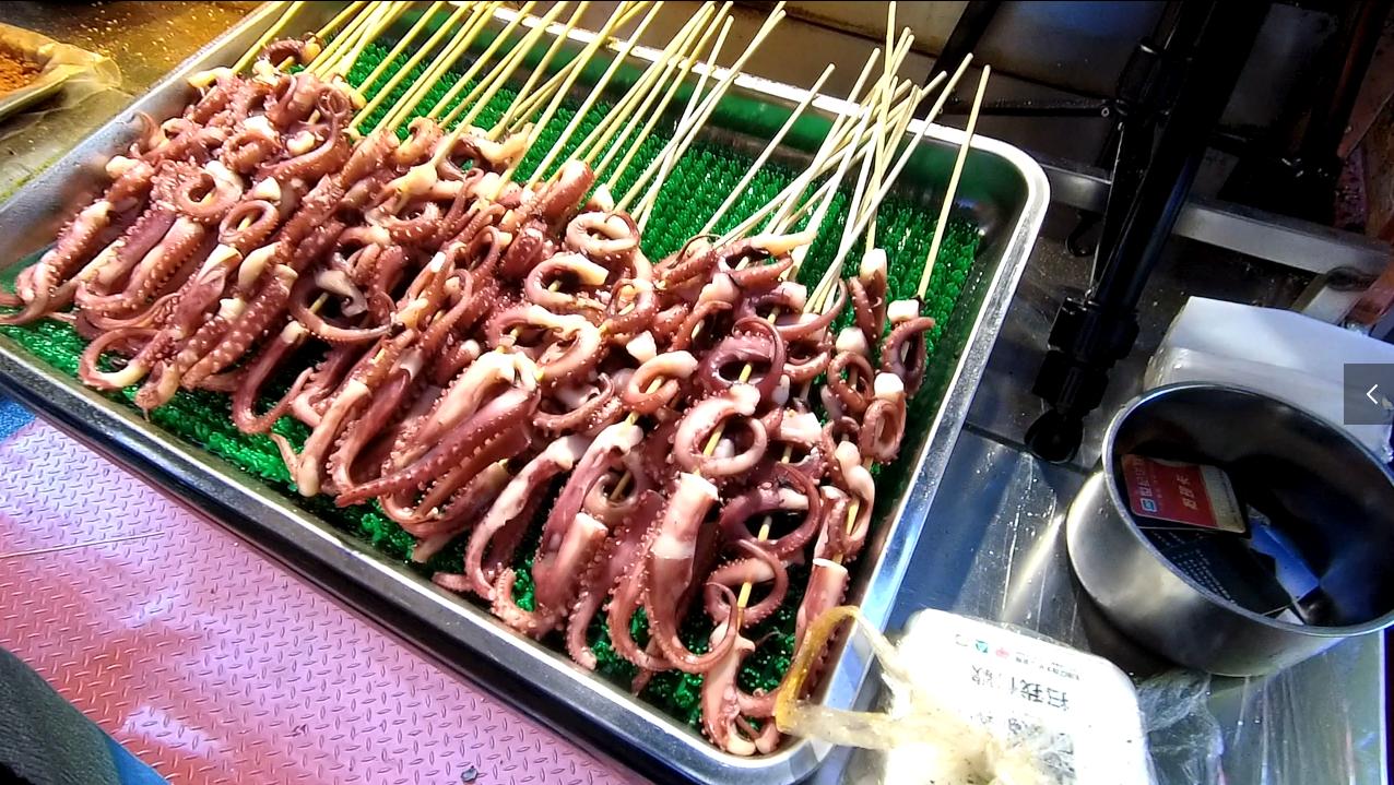 李村夜市小吃街在哪,李村夜市小吃街摊位费