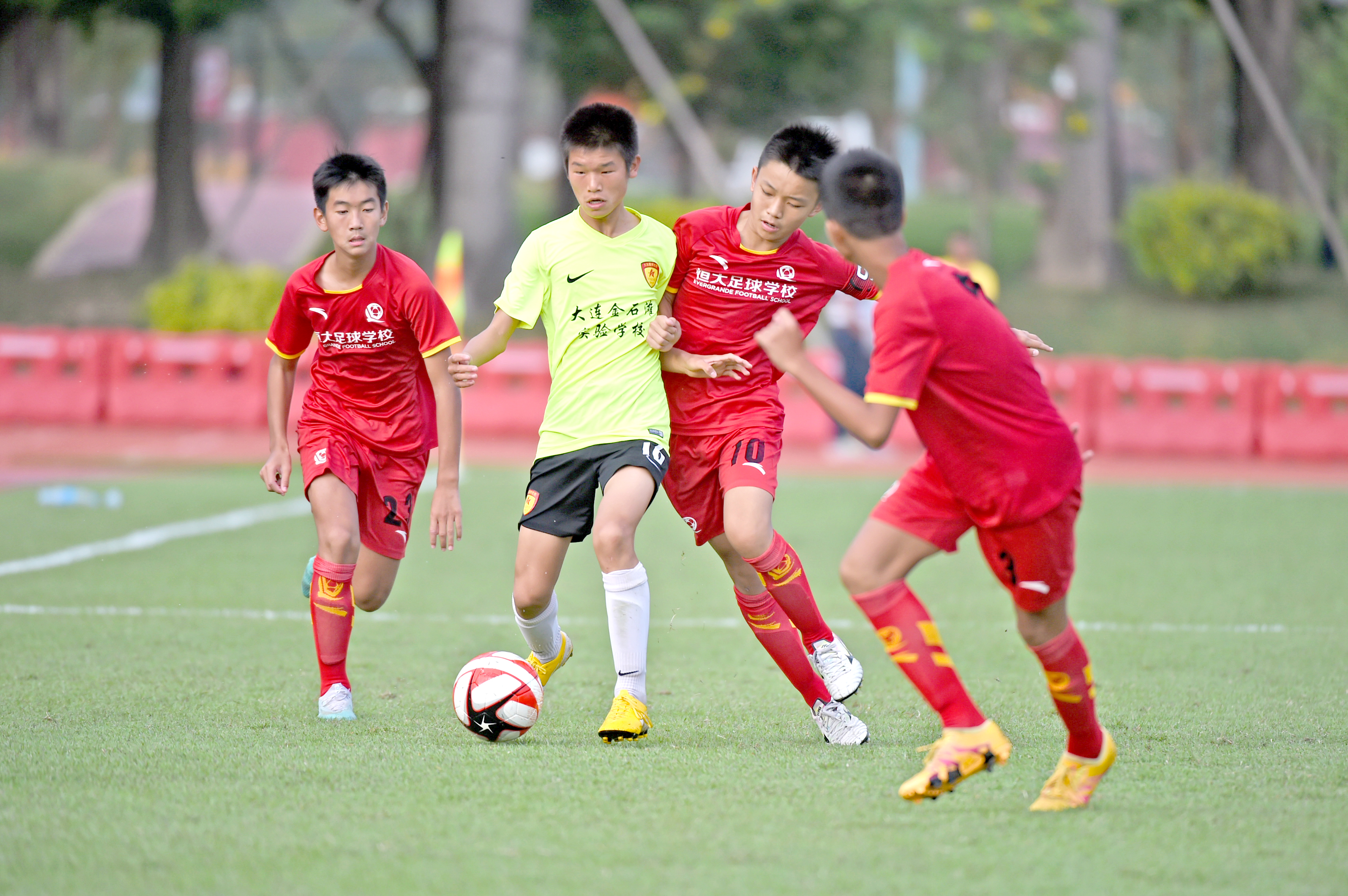 恒大海外足球青训,恒大西班牙足校新星