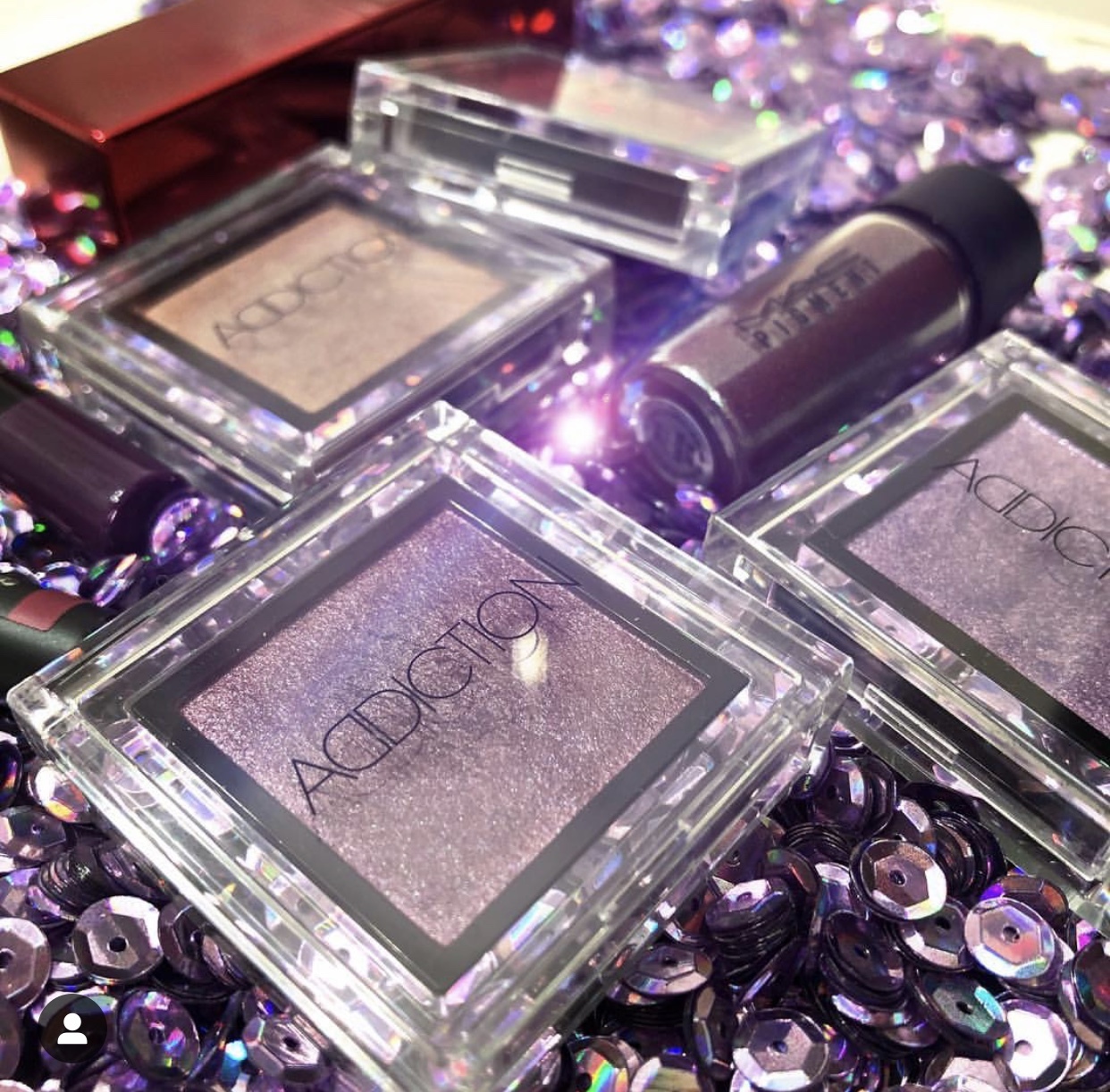 为什么挑不好眼影的女人，也挑不好男人？