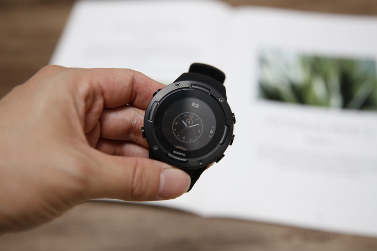 颂拓suunto3fitness智能手表功能,颂拓5专业智能腕表评测