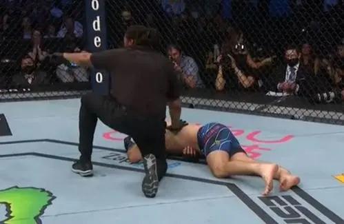 前ufc冠军被ko,前ufc冠军隆达罗西