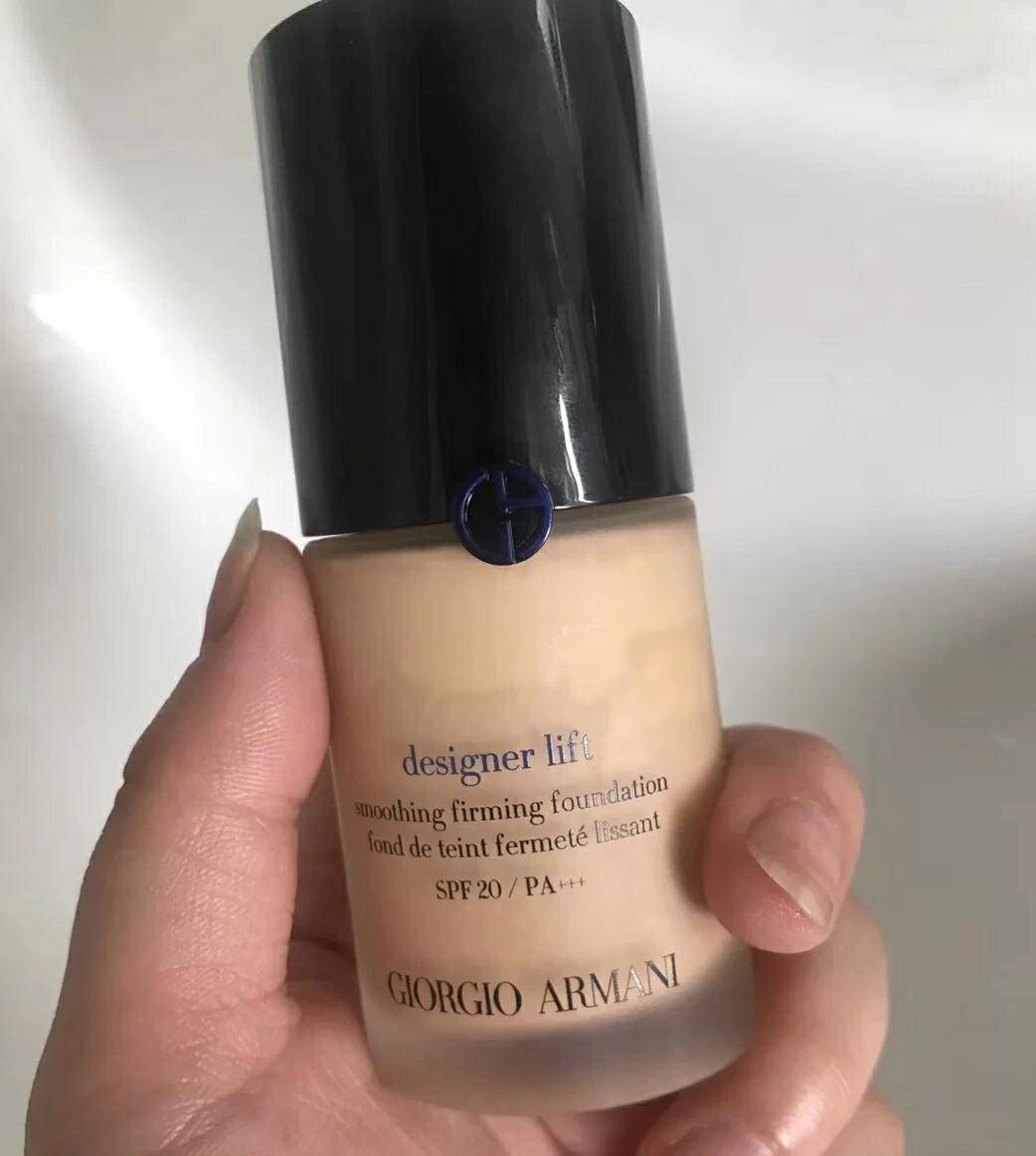 雅诗兰黛粉底液怎么样用才不浮粉,雅诗兰黛粉底液适合干皮肤吗