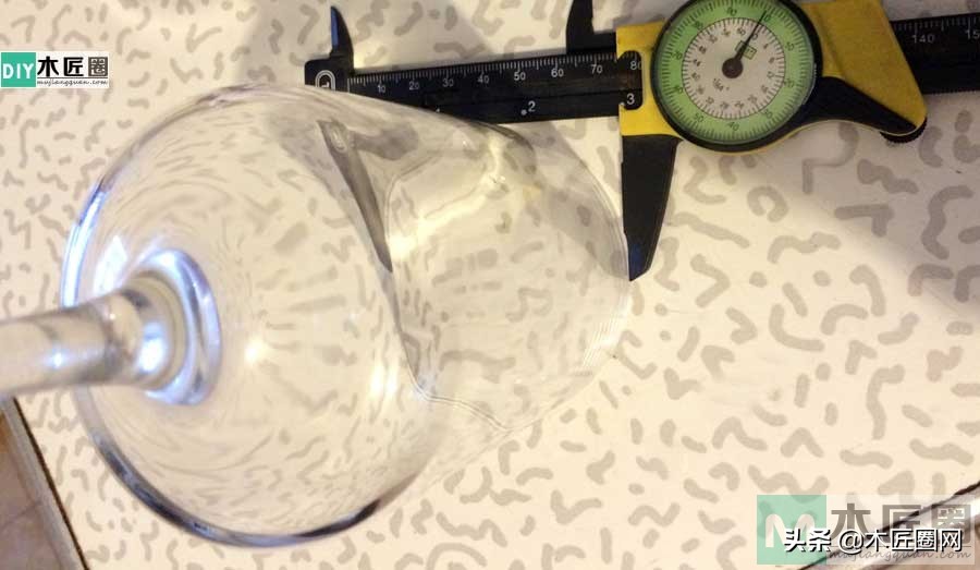 木工酒柜红酒杯倒挂,木工打的红酒杯倒挂架子详细尺寸