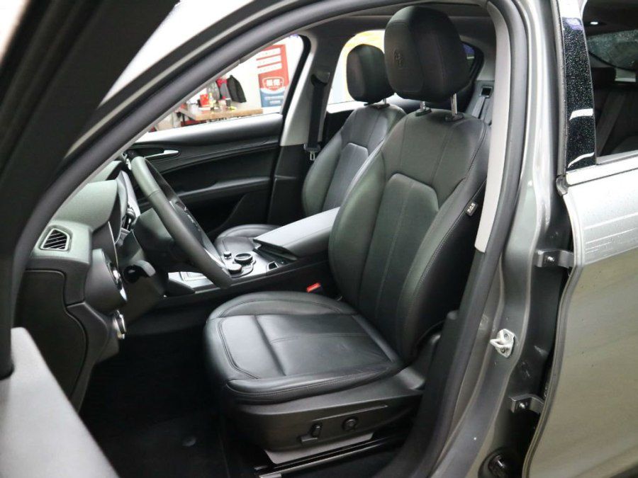 锐志3.0和2.5零百加速,丰田锐志13款2.5零百加速