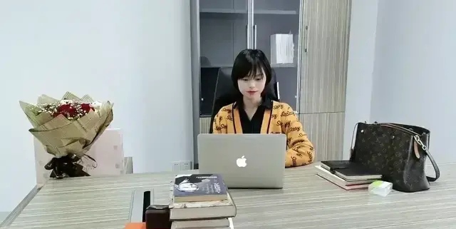 从苏苏集体照看苏苏在澜庭集的江湖地位