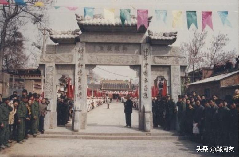 裴李岗遗址挖出来的东西,河南发现裴李岗时期遗址