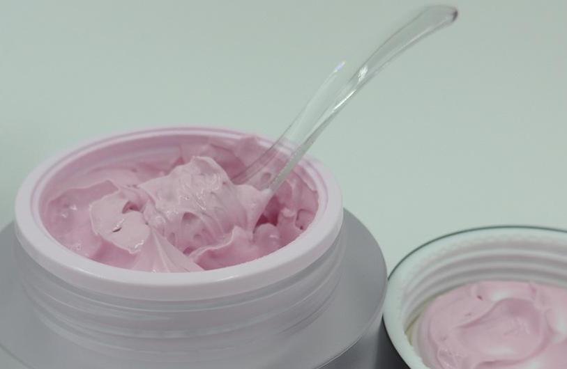 紫色隔离霜和肤色隔离霜怎么用,紫色隔离霜和肤色隔离霜