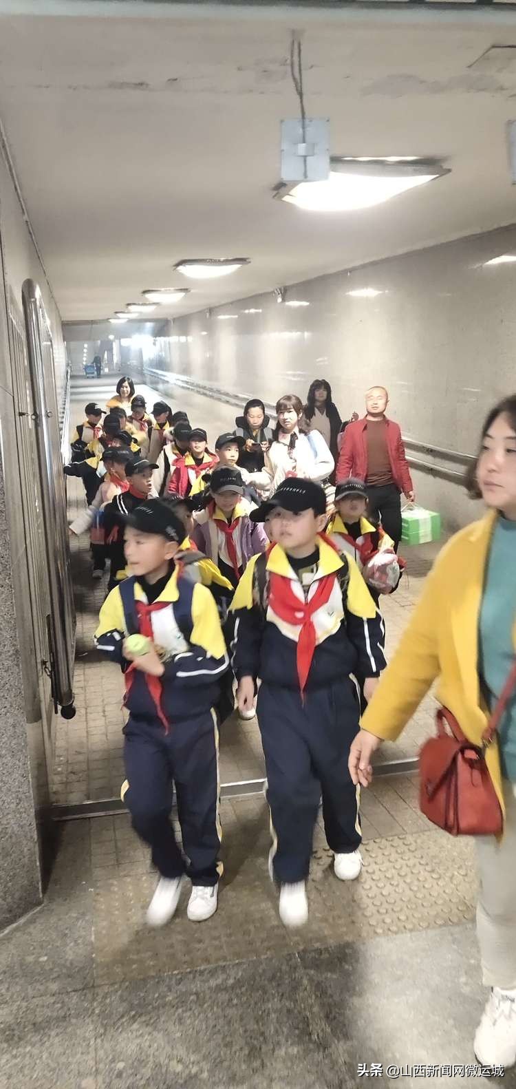 今日西关学子赴京展风采昔日临猗知青车站献爱心