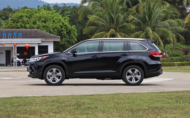 丰田汉兰达加价卖为何都争着买,丰田加价神车汉兰达