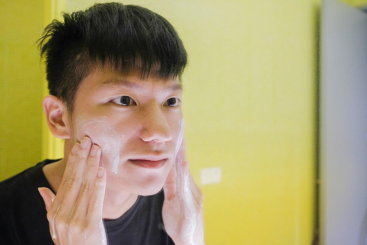 碧欧泉水乳用完油腻,碧欧泉男士水动力管用吗