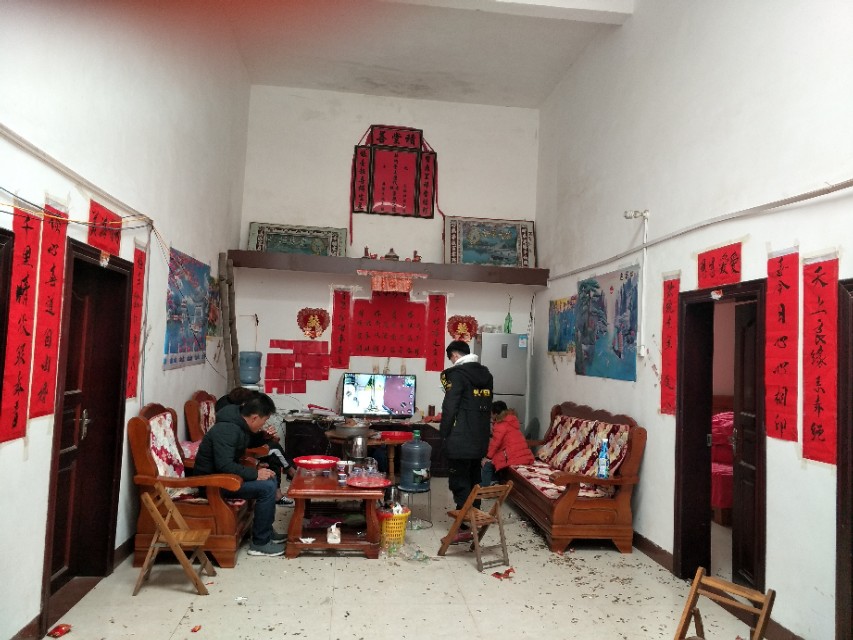 傻妞去吃双喜酒,农村不同的风俗不同的喜宴