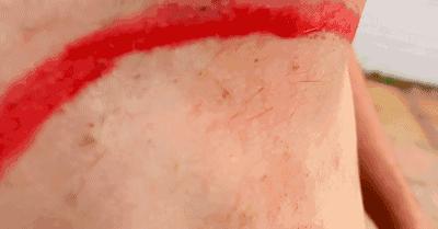 看着都痛的搞笑片段,各种看着都疼的作死瞬间