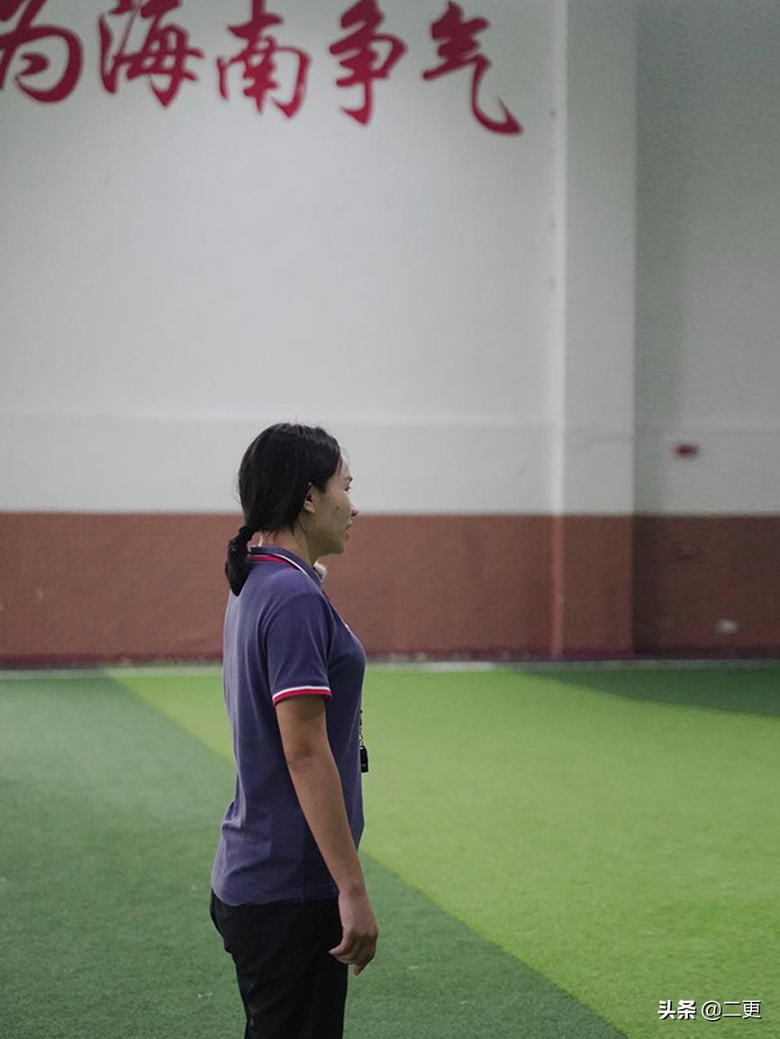 不要小看每个踢足球的女孩,踢足球的女孩有出息吗