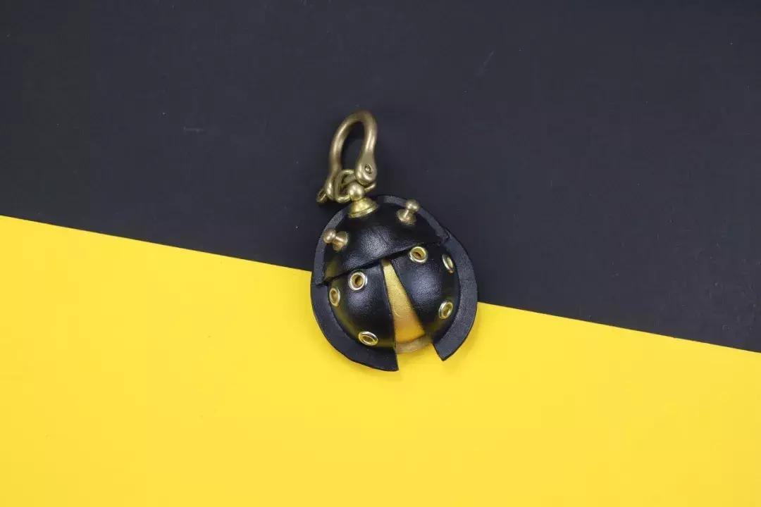 一个人出去有点无聊,一个人出去玩无聊吗