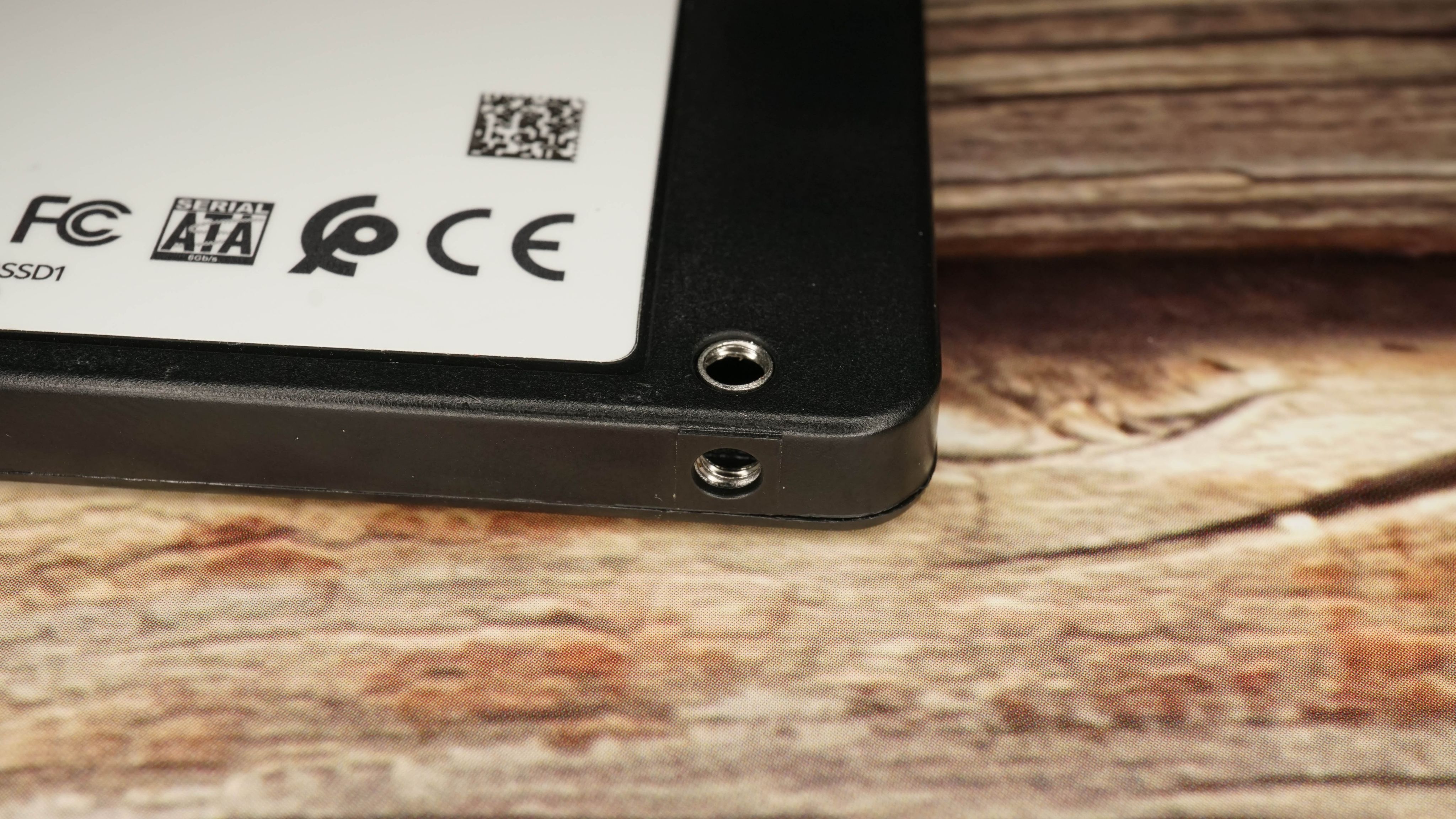 英睿达bx500固态硬盘评测,ssd固态硬盘英睿达b200