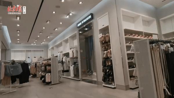 美国亚马逊下架中国棉！*疆新**小姐姐HM门前跳舞，网友惊呼太美