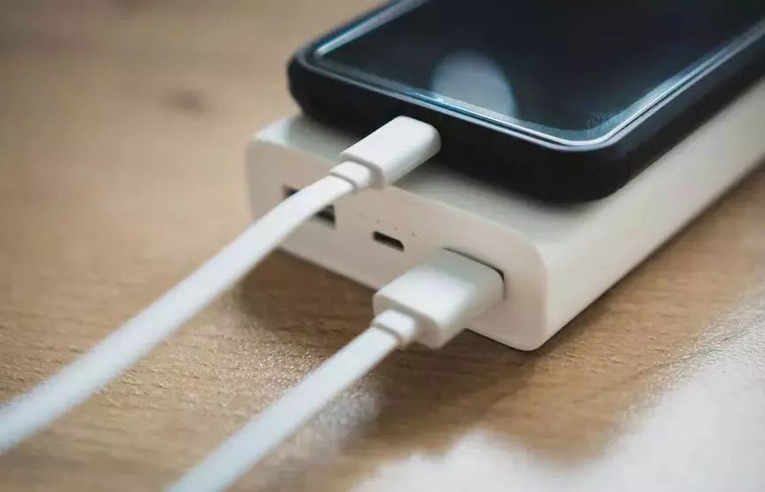 你还知道哪些东西不能带上飞机,飞机上的东西可以带下去吗