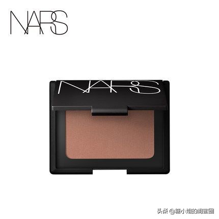 鼻梁高但是鼻头塌面相,鼻梁塌宽鼻翼宽如何改善