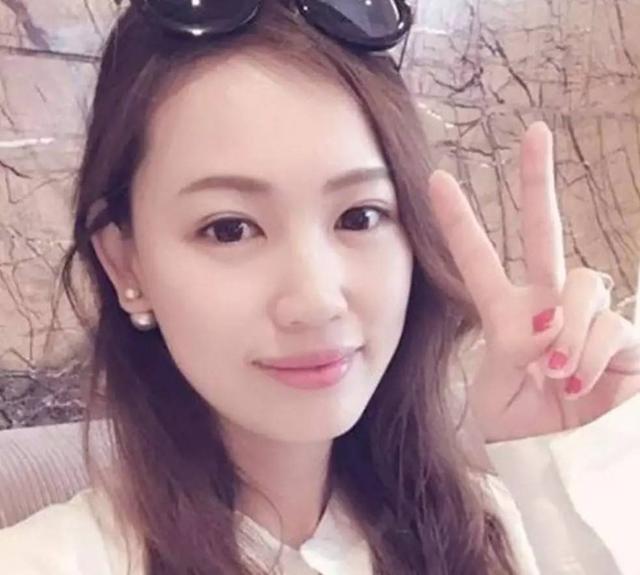 马蓉晒照被吐槽,马蓉被批指不雅直播