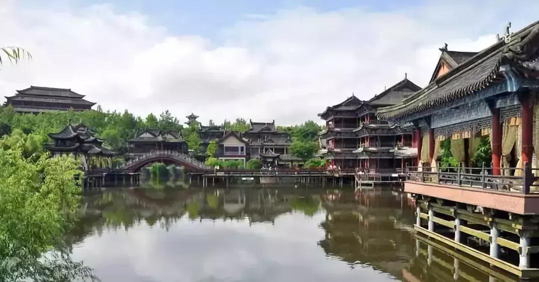 武汉建博会地点,建博会举办对武汉有什么影响