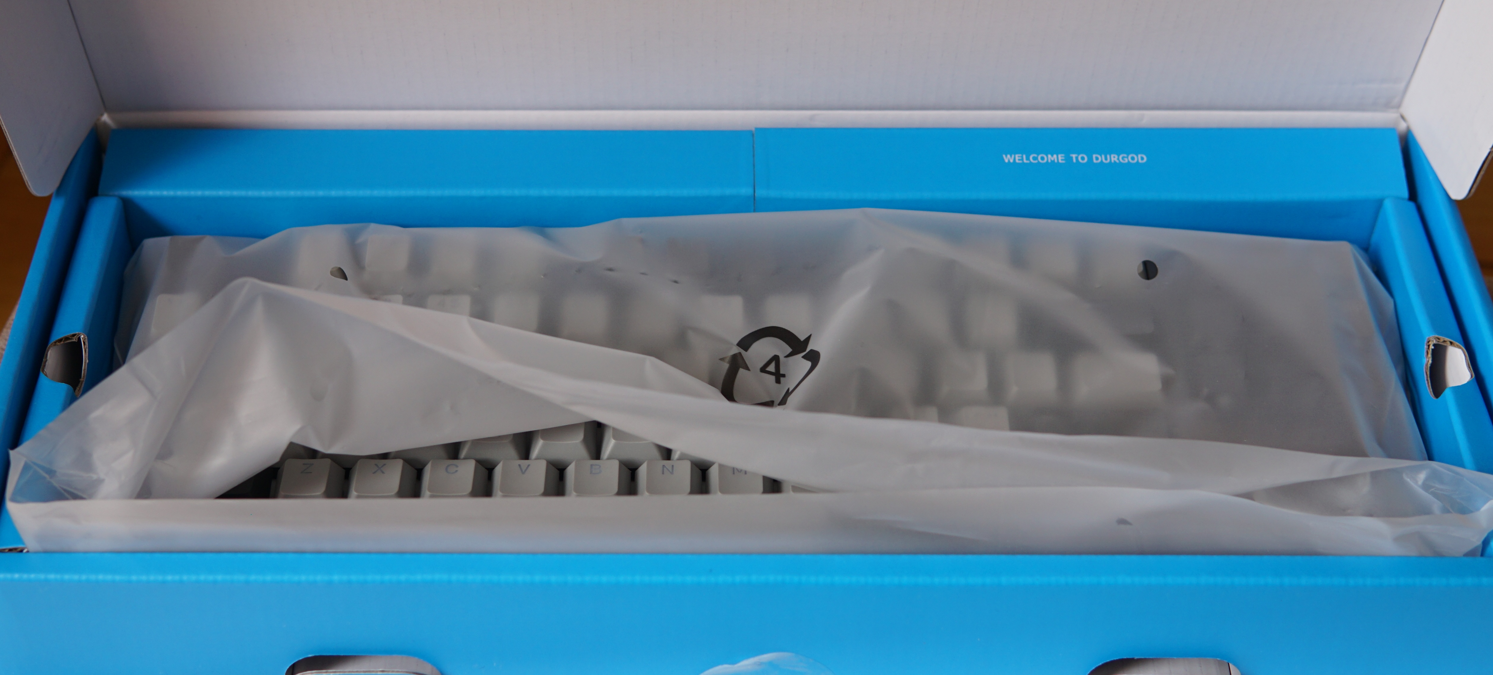 durgod杜伽k320机械键盘拆解,杜伽键盘k320什么轴好