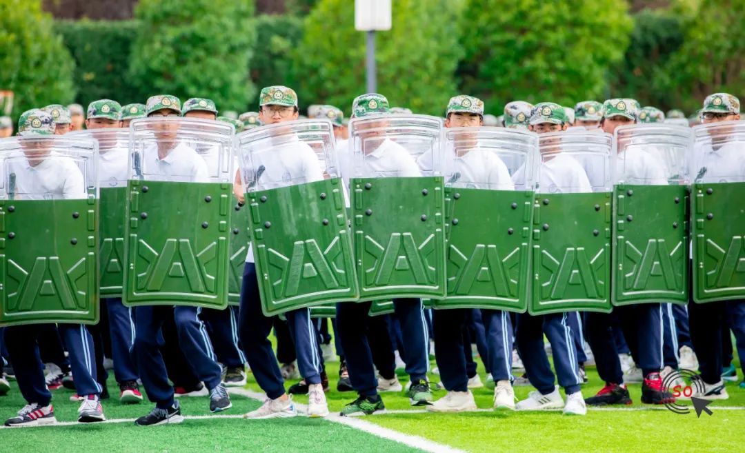 闈掓槬椋炴壃鍐涜,闈掓槬鏃犵晱鎵竼璧疯埅鍐涜鍦嗘弧钀藉箷