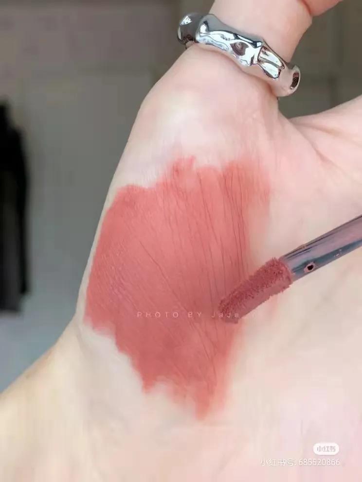 2020年秋季彩妆新品,不是我吹这一套绝了