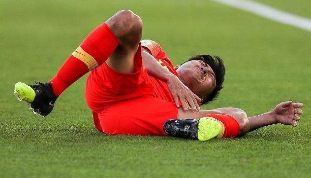 假如c罗梅西内马尔加入国足,c罗和梅西能拯救国足吗