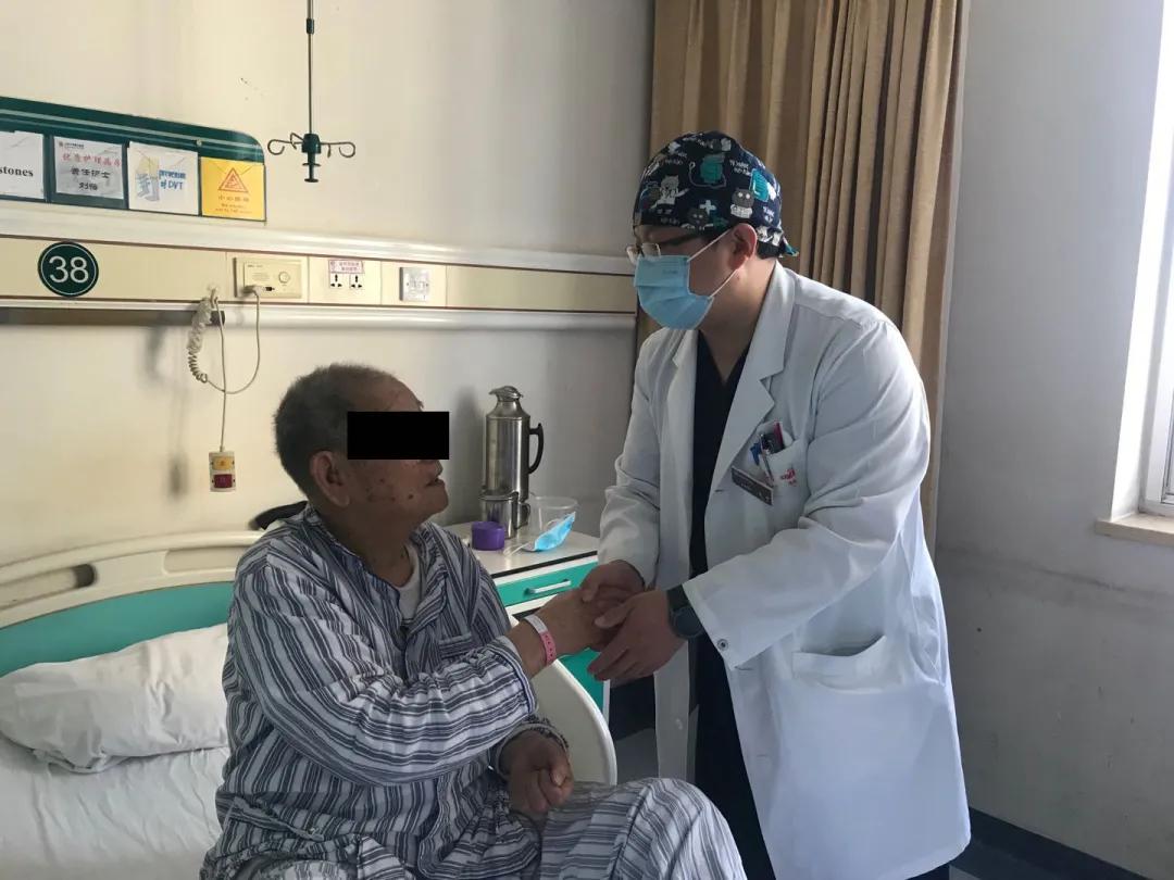 “我有一个计划，出院以后再活五年，争取活到107岁。”——北医三院多措并举方便老年患者就医