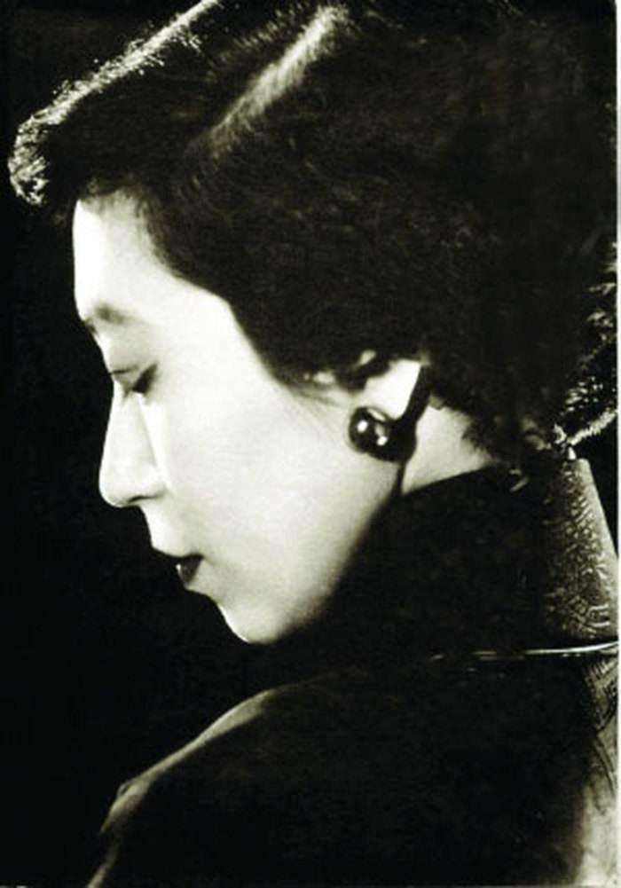 张爱玲相见欢讲了什么,相见欢张爱玲内容简介100字