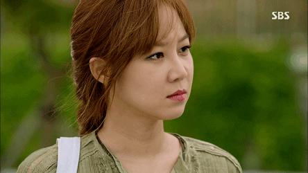 大姨妈刚结束又出血吃什么药,大姨妈大出血是什么症状