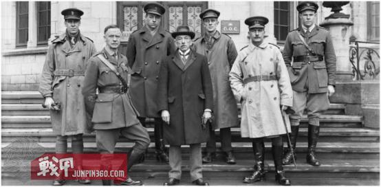 trenchcoat开箱,trenchcoat战壕风衣穿搭