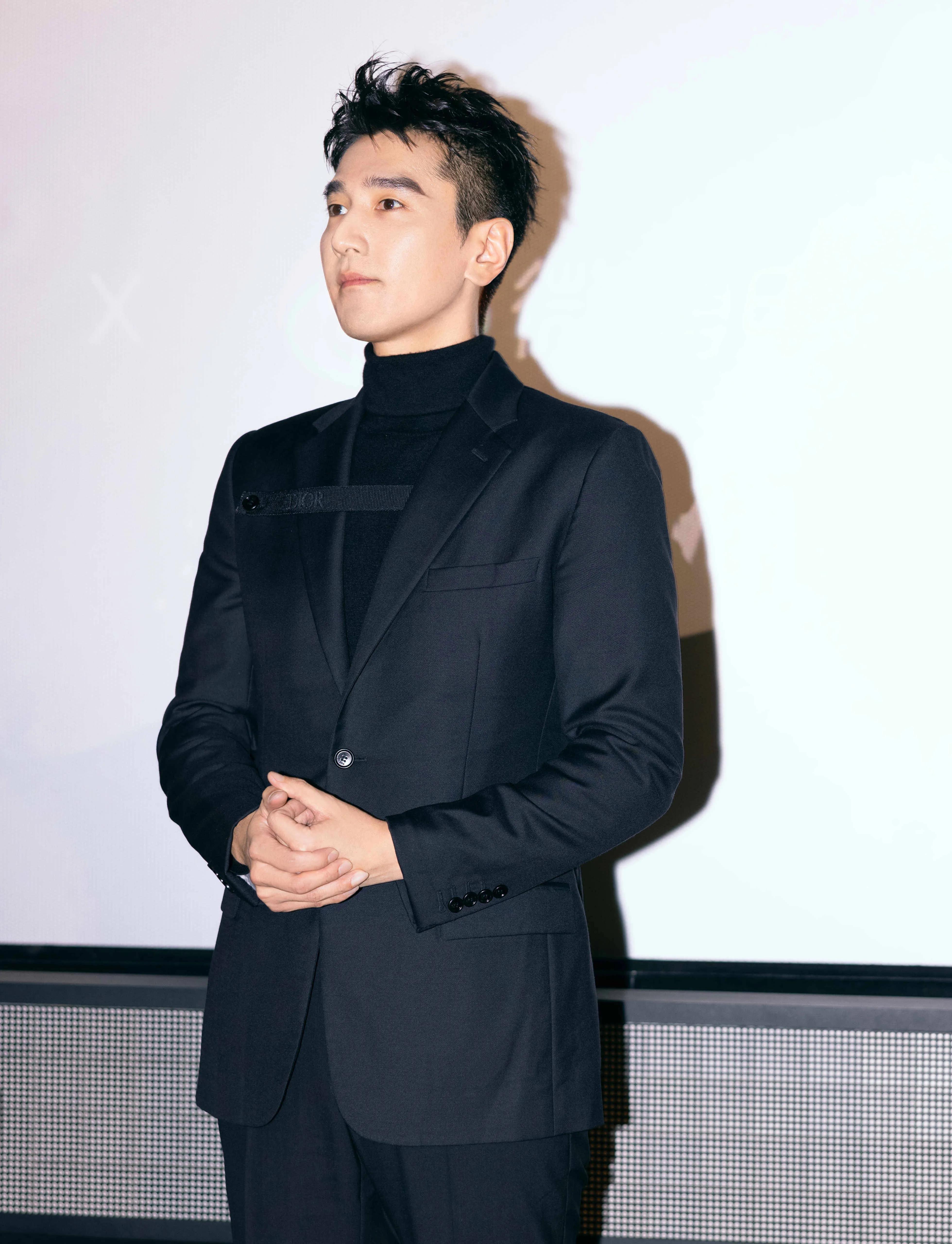 赵又廷的风流情史，靠魅力征服3个女人，娶国民女神获幸福