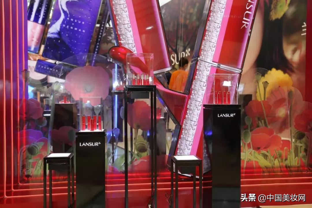 兰瑟致青春炫色,兰瑟彩妆和深蓝彩妆区别