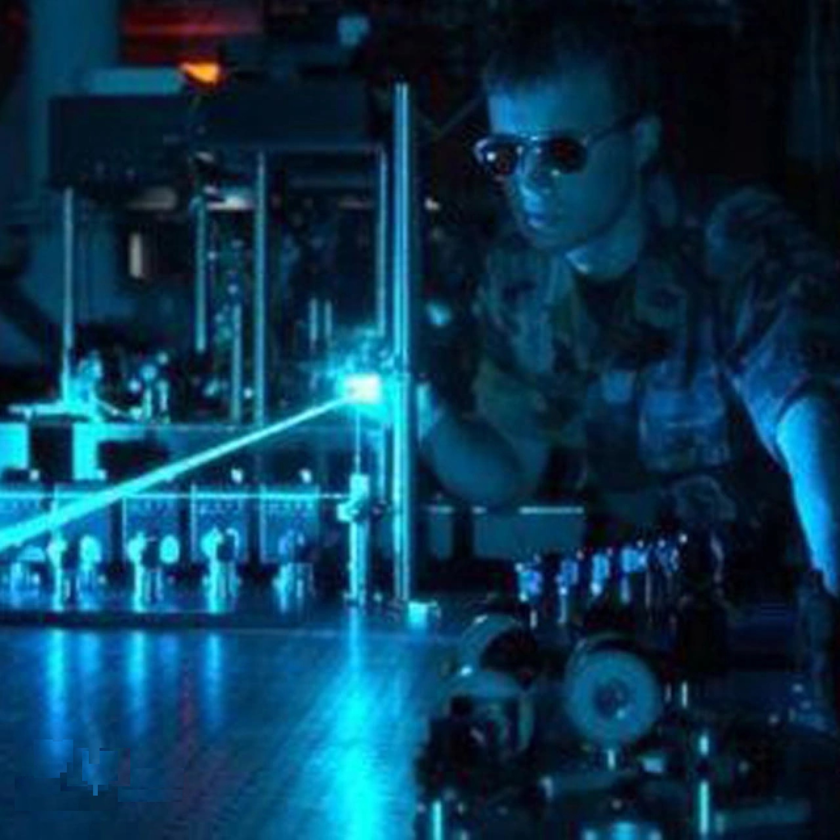 什么是X射线，它是如何被发现的，对人类有多大影响？