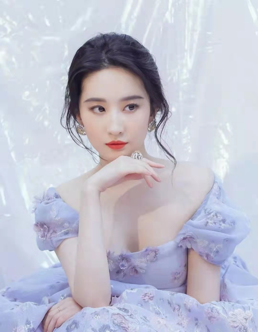 赵丽颖的眼睛属于什么眼型,公认最好看的四种眼型