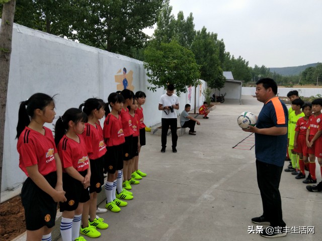 薄弱乡村学校结对帮扶活动方案,宝丰县周庄镇中学足球队