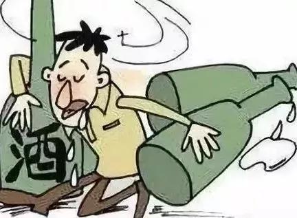 一男子喝酒吐血2000毫升,男子喝酒突然吐血是怎么回事