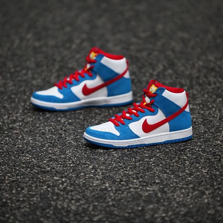 藤原浩xAJ完整服饰曝光！哆啦A梦配色Dunk实物图释出