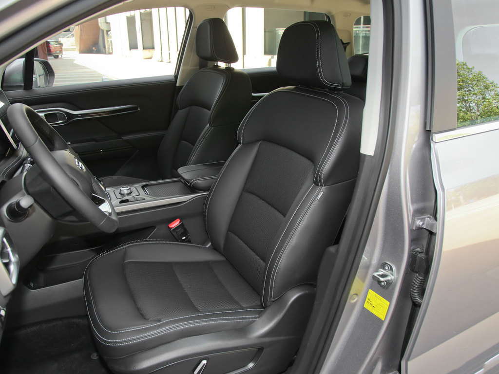 舒适的7座亲民的价格吉利豪越车型分析导购