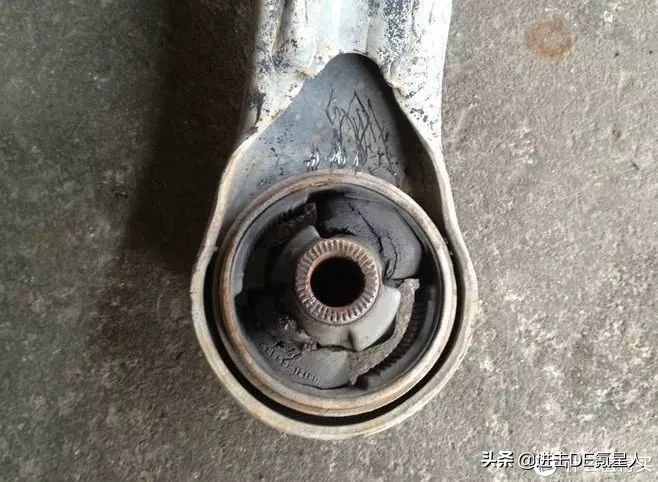 底盘悬挂间隙异响排查工具,理想底盘悬挂异响解决方法