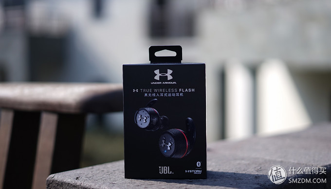 JBLUAFLASH运动耳机,jbl蓝牙运动耳机使用方法