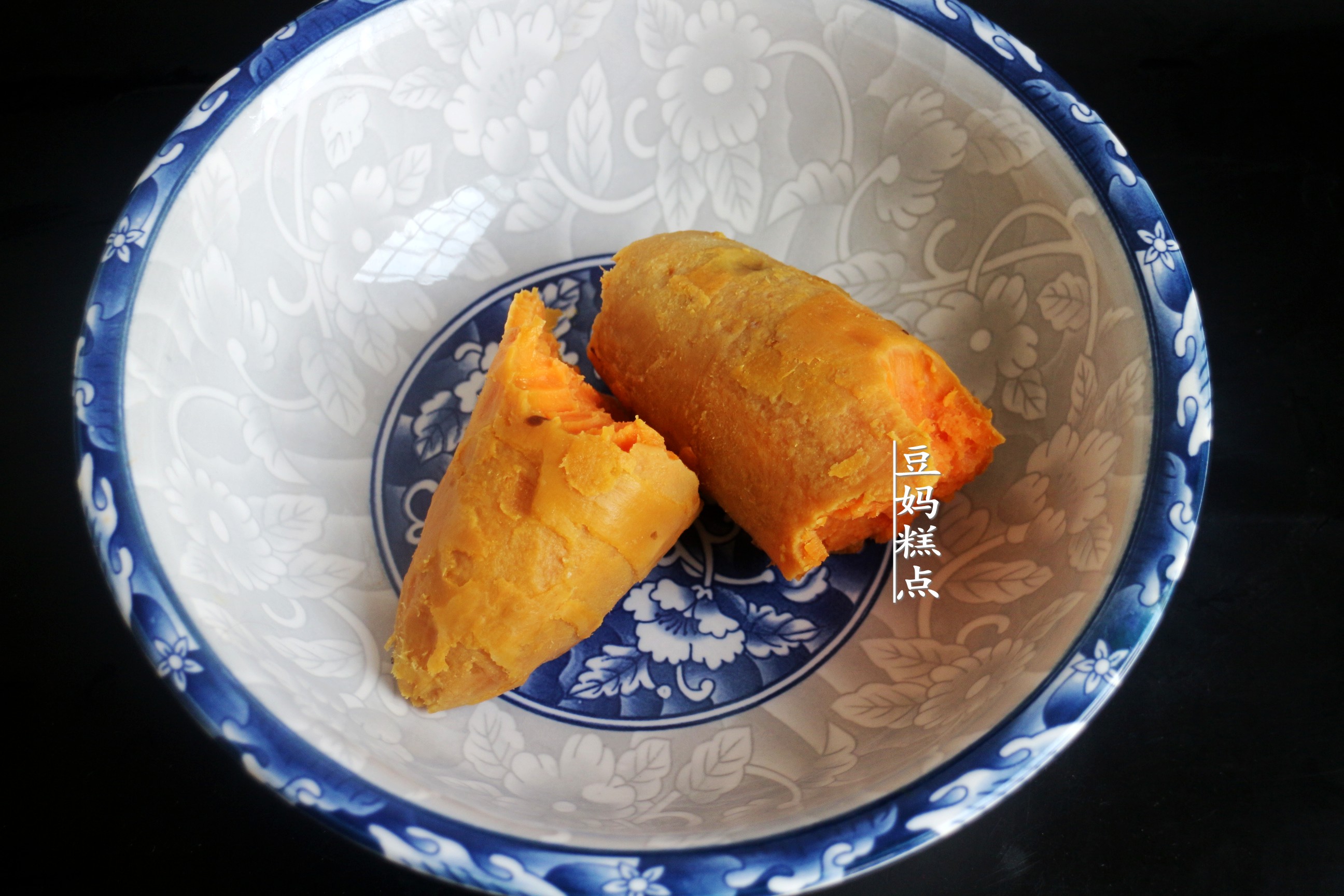 红薯饼的做法不塌的小视频,好吃的红薯饼软糯香甜