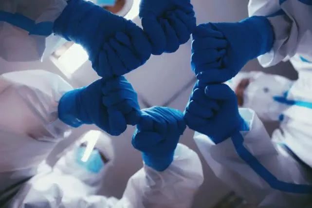 抗击疫情致敬每一个医护人员,抗击疫情致敬白衣天使