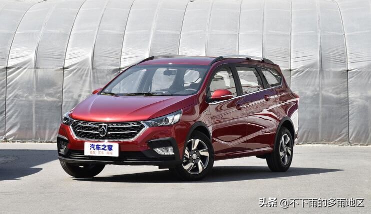 5万左右手动挡家用轿车推荐,5万左右的小轿车最好的是哪一款