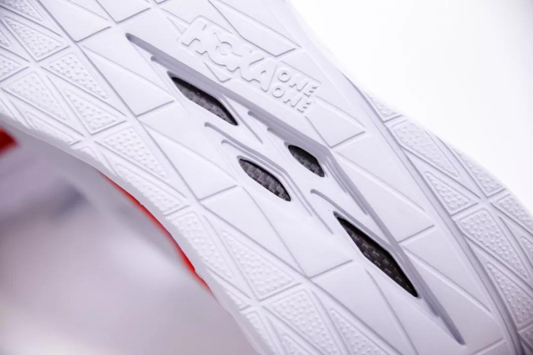 谁才是碳板跑鞋的消费主力军,碳板跑鞋分几类