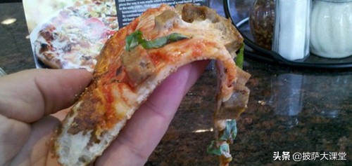 半成品披萨烤出水怎么回事,披萨怎样做才能不出水
