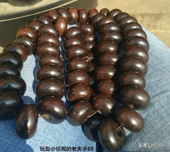 奶奶盘了30年的菩提手串,盘了40年菩提根手串
