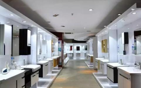 他56岁开始创业87岁投资雨伞,他66岁开始创业赚了1200亿