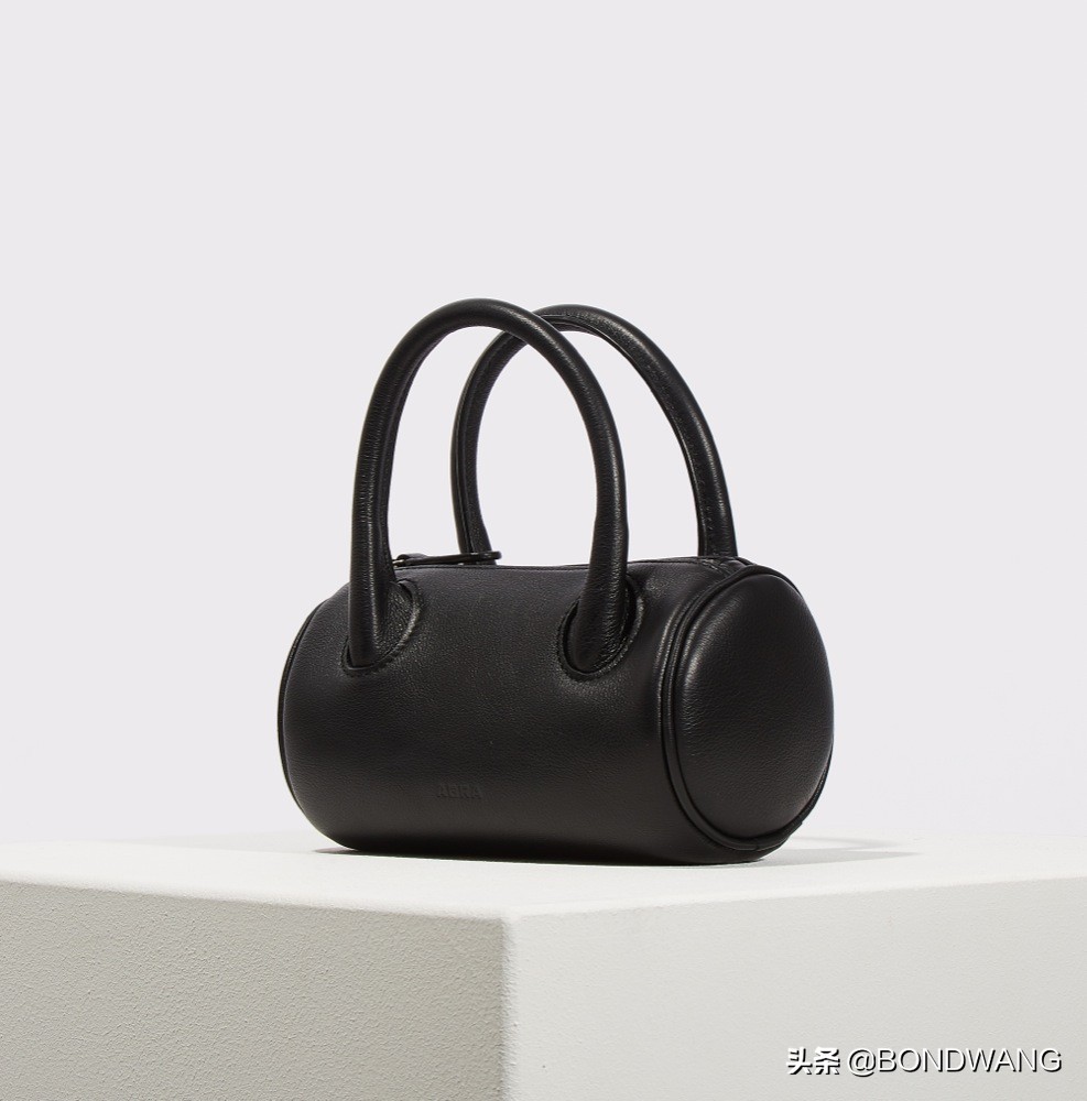 abra品牌鞋,为乔布斯设计logo的设计师